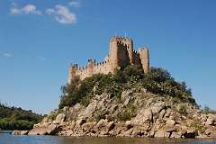 3: almourol-photo04-800x532