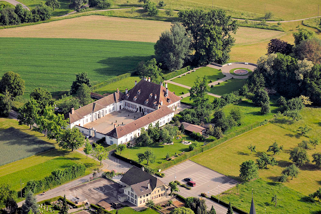 Le château de la commanderie de Thunstetten